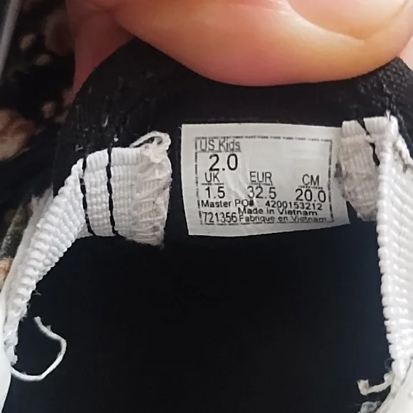 Vans Black Floral Slip-On Shoes - Picture 2 of 4